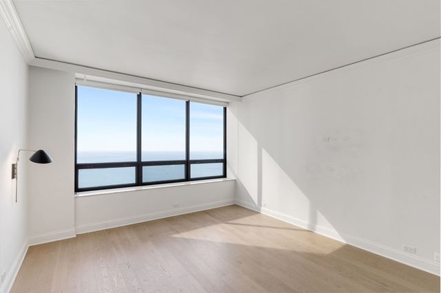 180 E Pearson Street 3502, Chicago, IL 60611