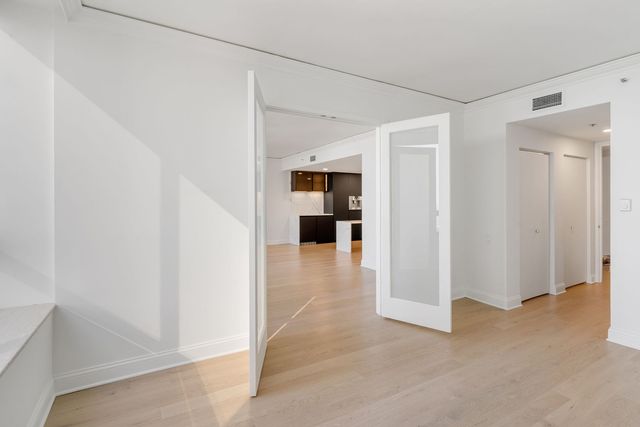 180 E Pearson Street 3502, Chicago, IL 60611