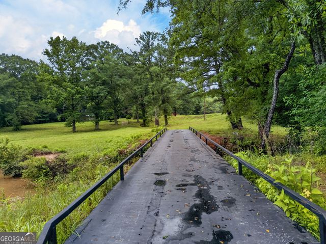 215 Boone Road, Newnan, GA 30263