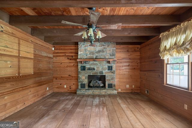 215 Boone Road, Newnan, GA 30263
