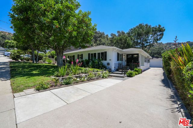 416 Coutin Lane, Glendale, CA 91206