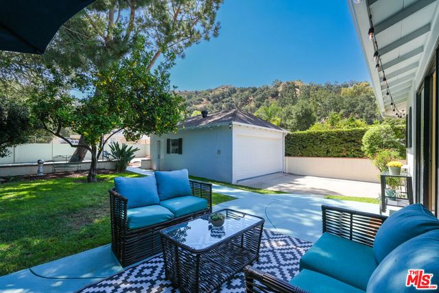416 Coutin Lane, Glendale, CA 91206