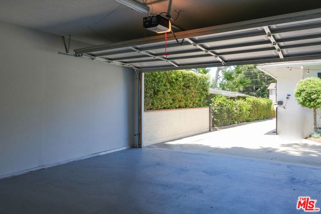 416 Coutin Lane, Glendale, CA 91206