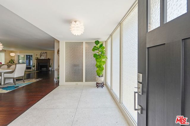 416 Coutin Lane, Glendale, CA 91206