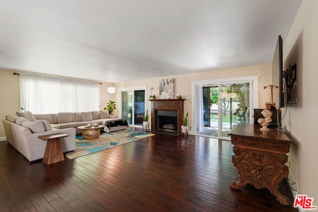 416 Coutin Lane, Glendale, CA 91206