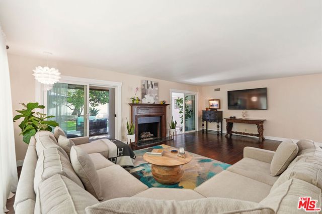 416 Coutin Lane, Glendale, CA 91206