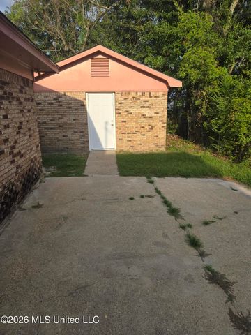 3900 Cypress Street, Moss Point, MS 39563