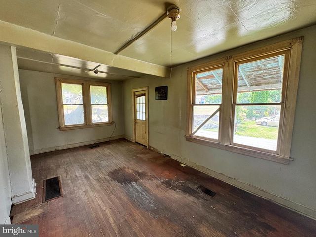 19624 OLD FORGE RD, Hagerstown, MD 21742