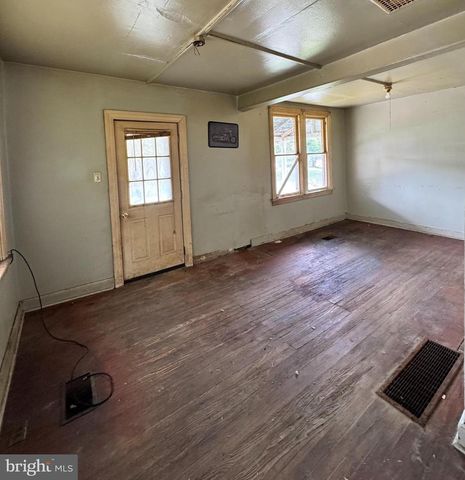 19624 OLD FORGE RD, Hagerstown, MD 21742