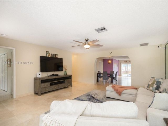 3134 Pierce Street, Hollywood, FL 33021