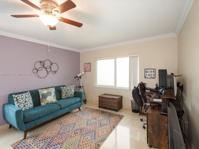 3134 Pierce Street, Hollywood, FL 33021