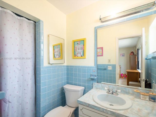 3134 Pierce Street, Hollywood, FL 33021