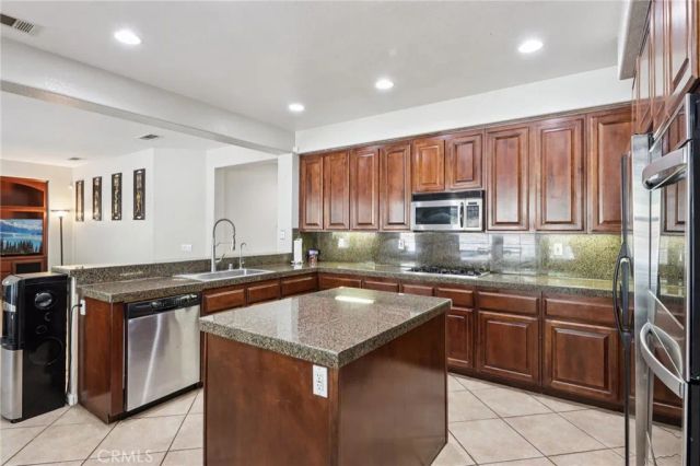 23427 Fern Place, Murrieta, CA 92562