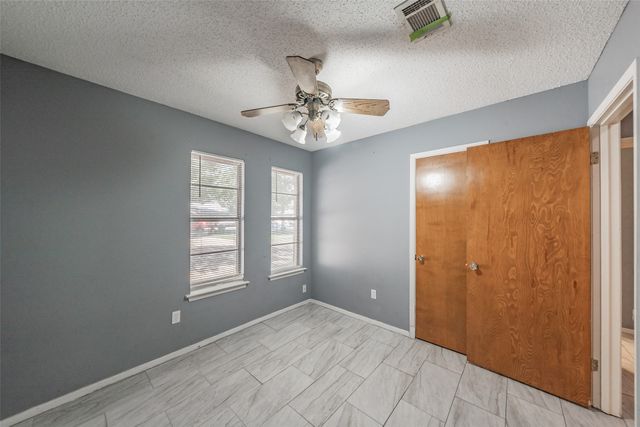 821 Prestwick Street, Bedford, TX 76022