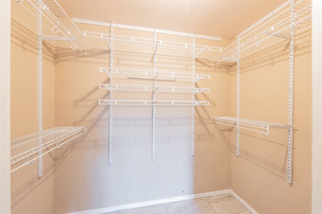 821 Prestwick Street, Bedford, TX 76022