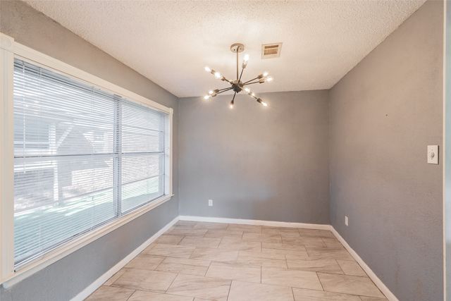 821 Prestwick Street, Bedford, TX 76022