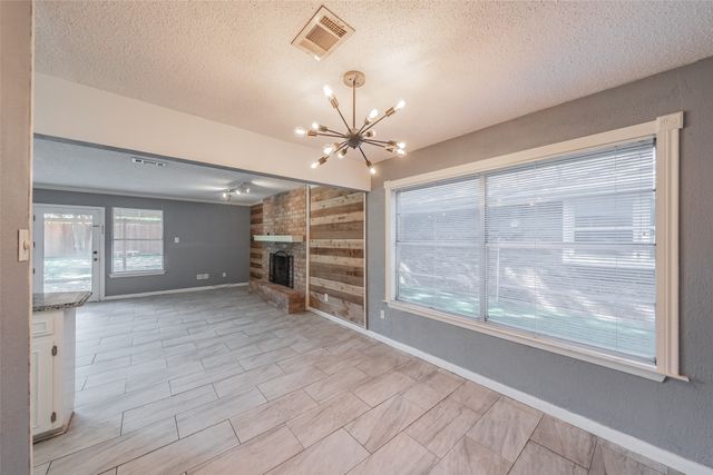 821 Prestwick Street, Bedford, TX 76022