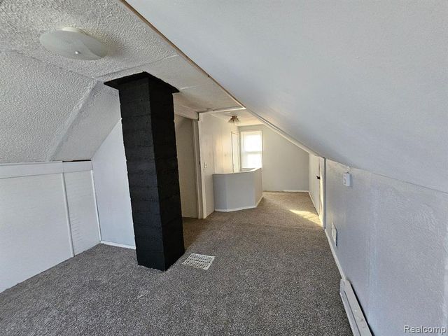 6828 Meadow Avenue, Warren, MI 48091