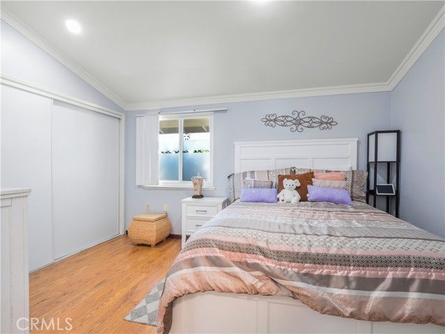 26835 Avenue Of The Oaks B, Newhall (santa Clarita), CA 91321