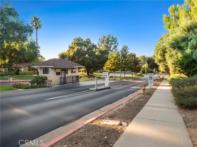 26835 Avenue Of The Oaks B, Newhall (santa Clarita), CA 91321