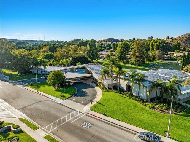 26835 Avenue Of The Oaks B, Newhall (santa Clarita), CA 91321