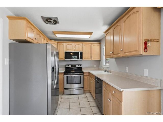 9000 Gyda Dr, Arvada, CO 80002