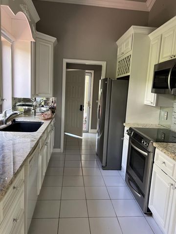 150 CAPE POINTE Circle, Jupiter, FL 33477