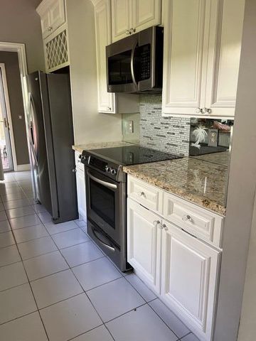 150 CAPE POINTE Circle, Jupiter, FL 33477