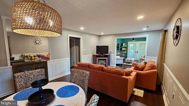 31 BLANCHARD DR, Woodbury, NJ 08096