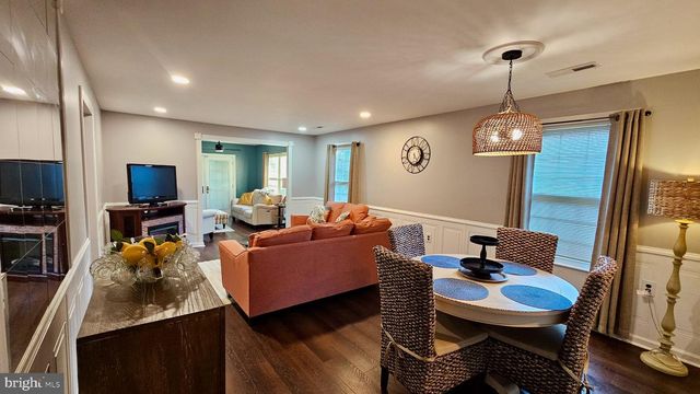 31 BLANCHARD DR, Woodbury, NJ 08096