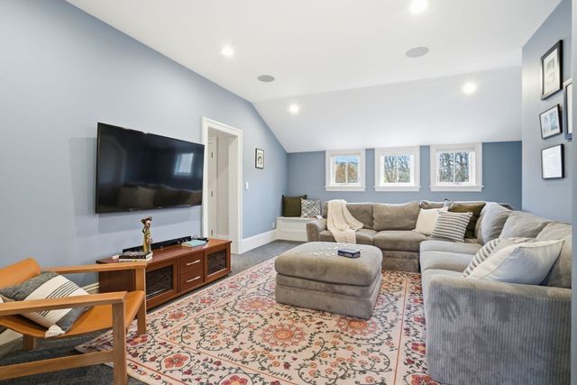 15 John Poulter Road, Lexington, MA 02421