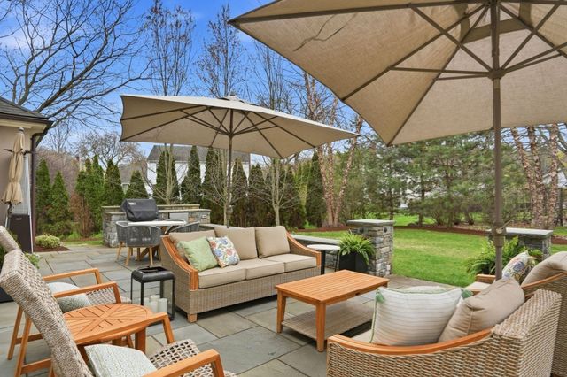15 John Poulter Road, Lexington, MA 02421