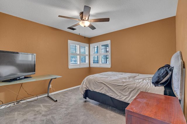 344 Ventanas Ave, Oakdale, CA 95361