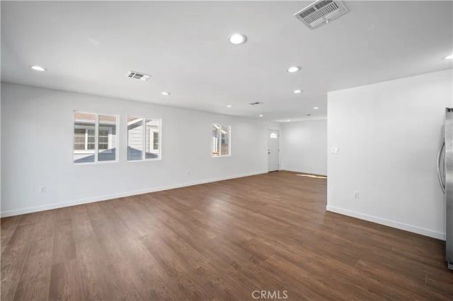 7445 Balcom Avenue, Reseda, CA 91335