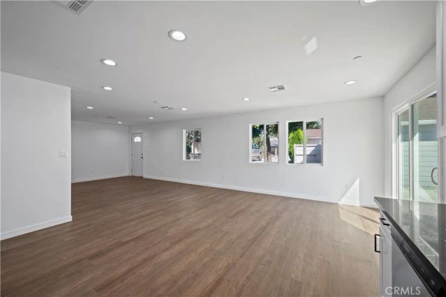 7445 Balcom Avenue, Reseda, CA 91335