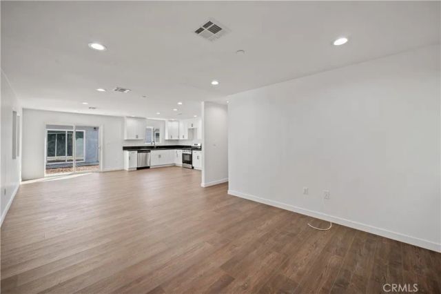 7445 Balcom Avenue, Reseda, CA 91335