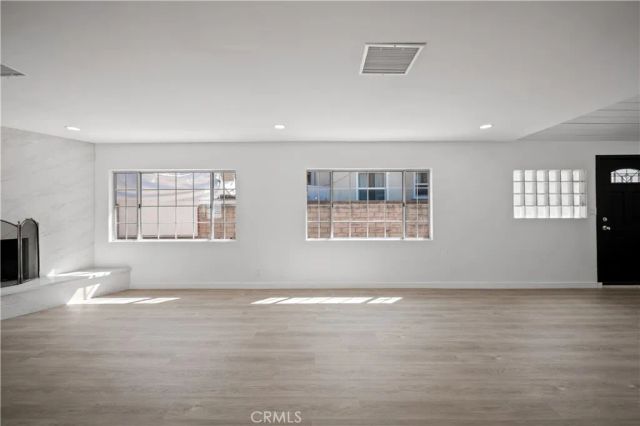 7445 Balcom Avenue, Reseda, CA 91335