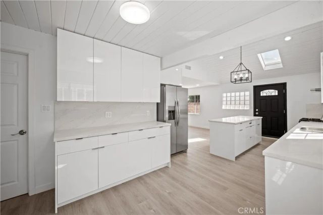 7445 Balcom Avenue, Reseda, CA 91335