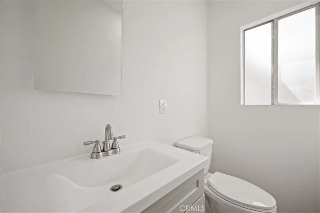 7445 Balcom Avenue, Reseda, CA 91335