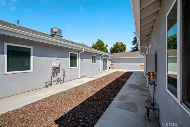 7445 Balcom Avenue, Reseda, CA 91335
