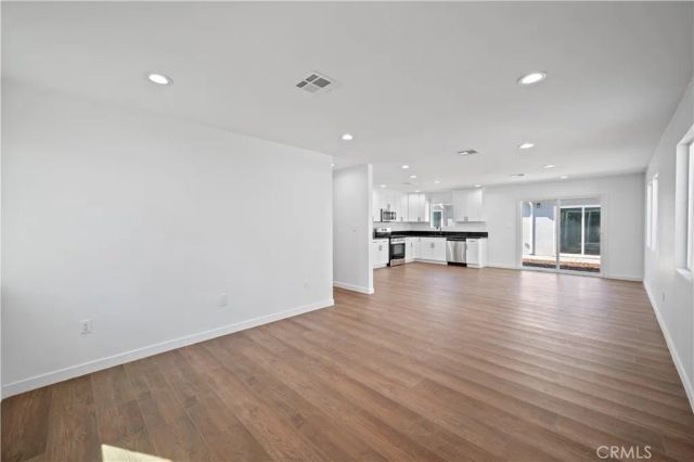 7445 Balcom Avenue, Reseda, CA 91335