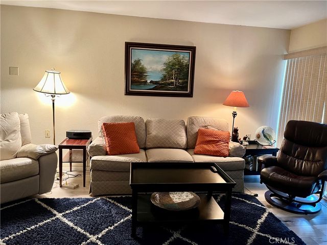 2210 VIA MARIPOSA E D, Laguna Woods, CA 92637