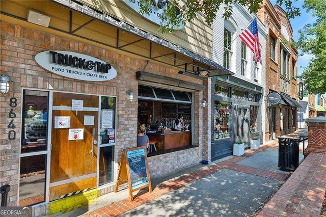 120 Chateau Place, Woodstock, GA 30188