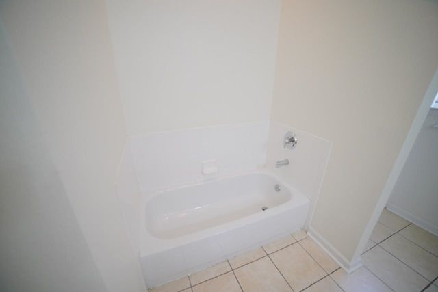 829 Dent Street, Tallahassee, FL 32304