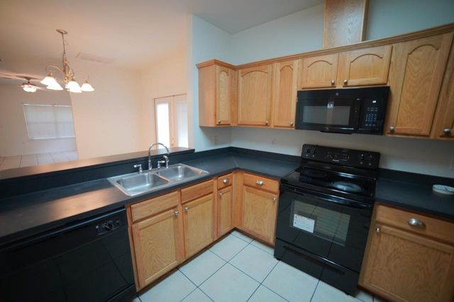 829 Dent Street, Tallahassee, FL 32304