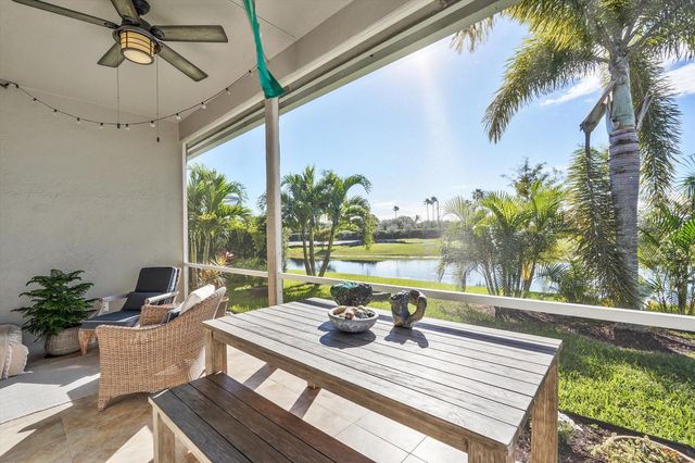 2622 Country Golf Drive, Wellington, FL 33414