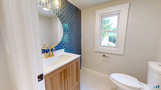 53 Hillcrest Avenue, Hamden, CT 06514
