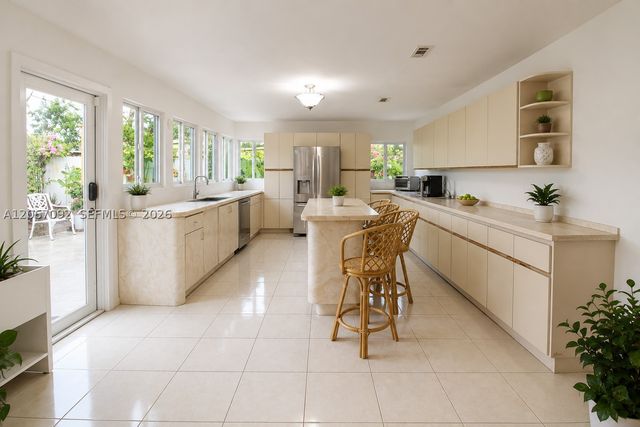 2961 NW 173rd Ter, Miami Gardens, FL 33056