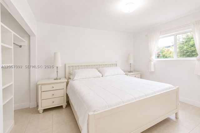 2961 NW 173rd Ter, Miami Gardens, FL 33056
