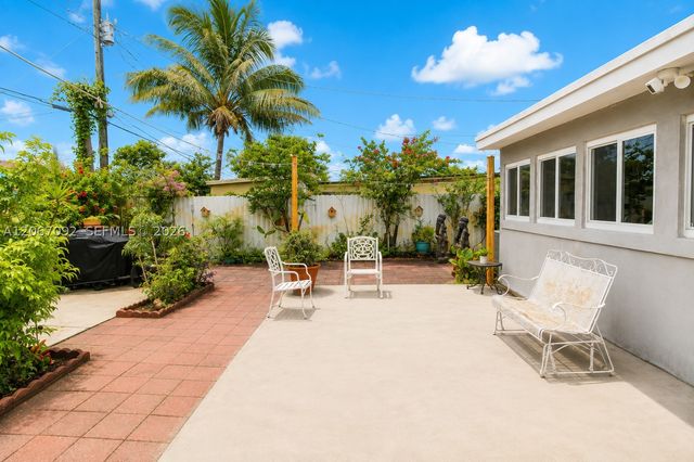 2961 NW 173rd Ter, Miami Gardens, FL 33056